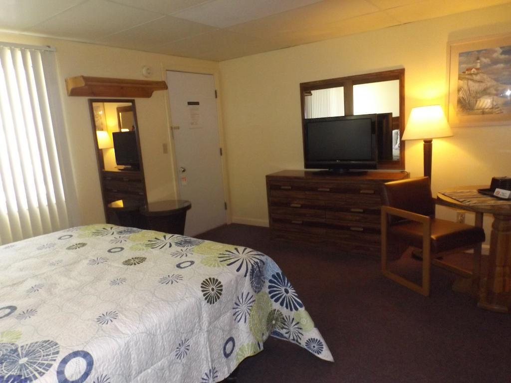 Footbridge North Hotel Wells Room photo